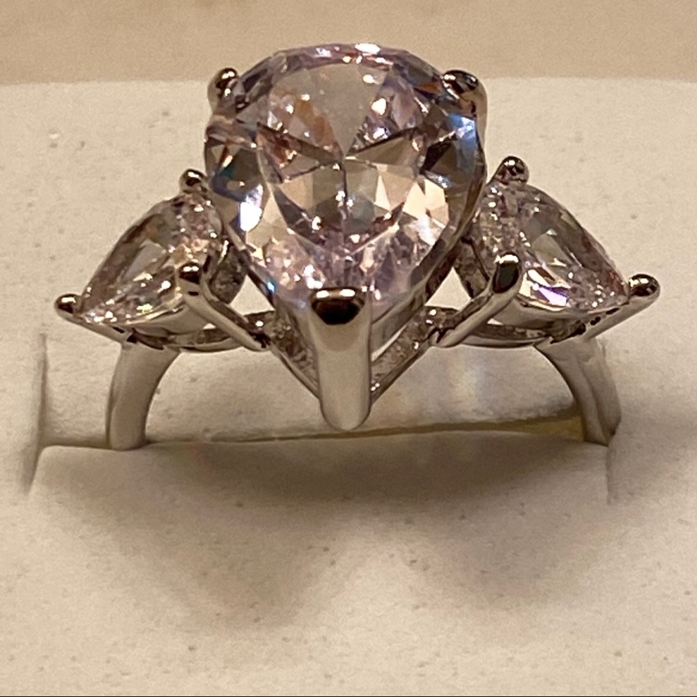 silver toned teardrop stone ring - Picture 2 of 4